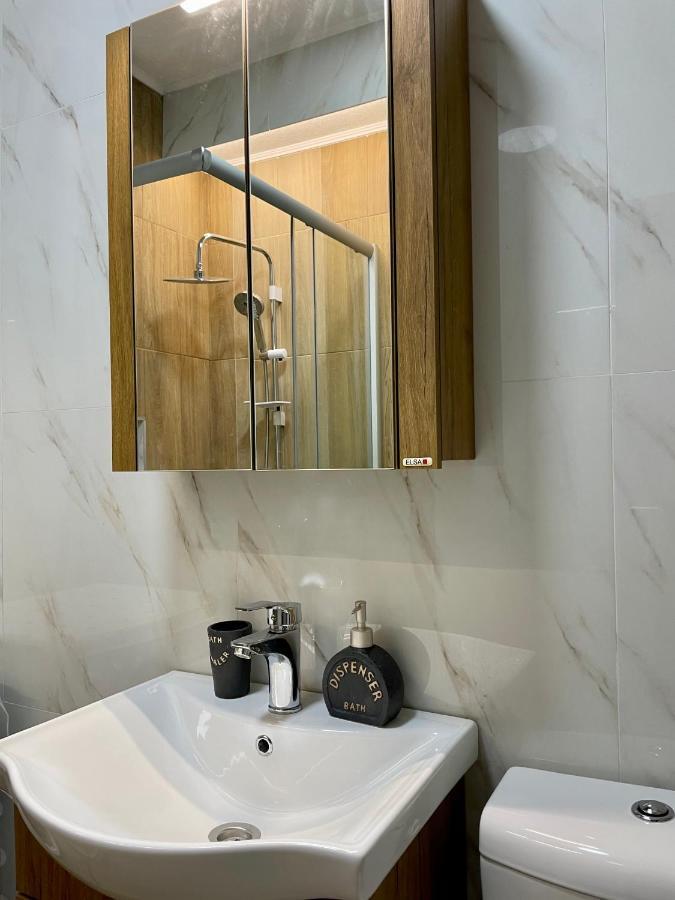Luxury City Center Apartment Skopje Exterior foto